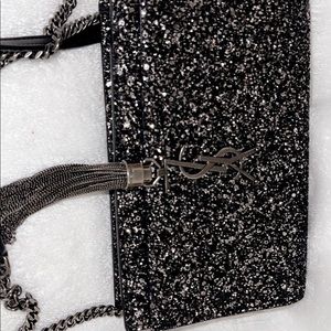 Beautiful small purse can also be worn as clutch looks great with any gown